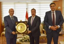 محافظ بورسعيد يستقبل رئيس الاتحاد العام للشركات لبحث استعدادات إقامة بطولة الجمهورية للشركات بالمحافظة