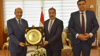 محافظ بورسعيد يستقبل رئيس الاتحاد العام للشركات لبحث استعدادات إقامة بطولة الجمهورية للشركات بالمحافظة